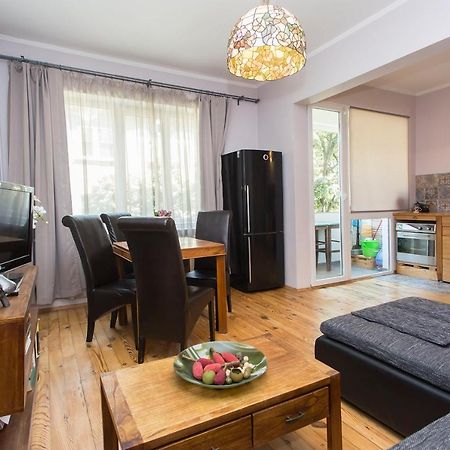 Colorful 2Bdr Apartment In The City Center โซเฟีย ภายนอก รูปภาพ