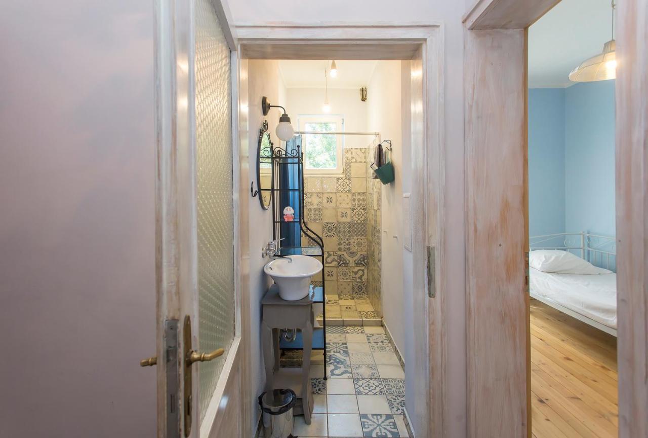 Colorful 2Bdr Apartment In The City Center โซเฟีย ภายนอก รูปภาพ